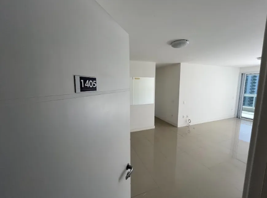 Foto 1 de Apartamento com 3 Quartos à venda, 110m² em Barra da Tijuca, Rio de Janeiro