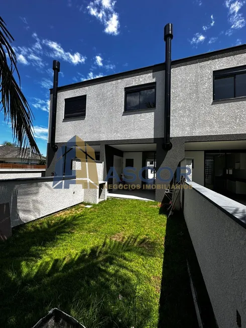 Foto 1 de Casa com 2 Quartos à venda, 115m² em Cachoeira do Bom Jesus, Florianópolis