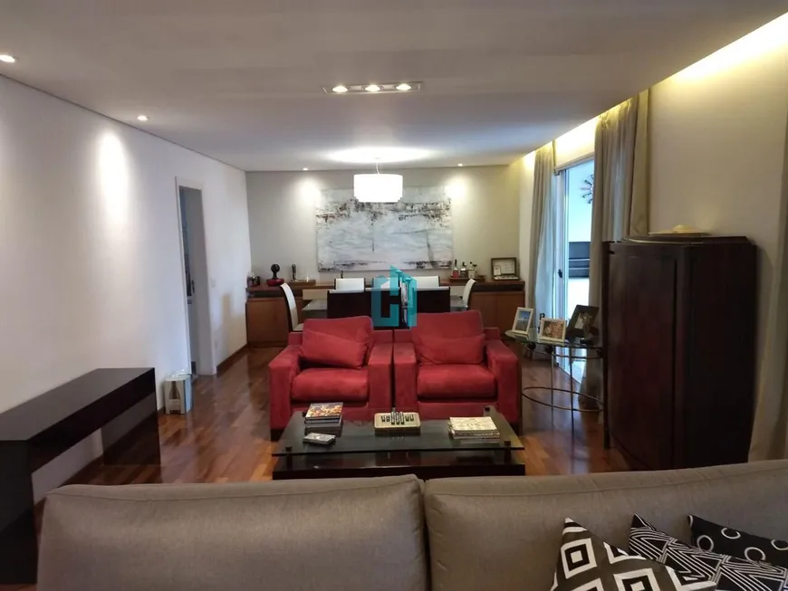 Foto 1 de Apartamento com 4 Quartos à venda, 216m² em Campo Belo, São Paulo