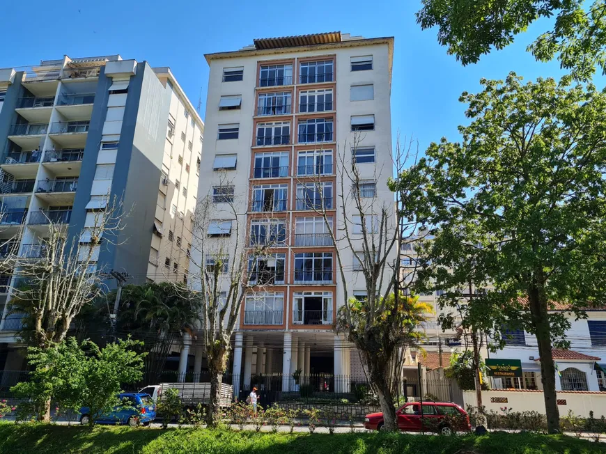 Foto 1 de Apartamento com 3 Quartos à venda, 140m² em Centro, Petrópolis