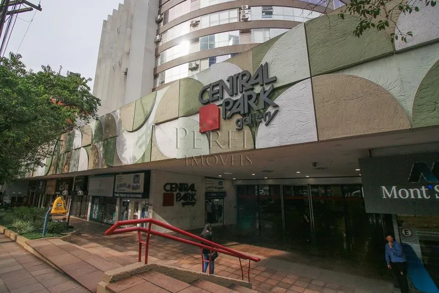 Foto 1 de Ponto Comercial para alugar, 48m² em Independência, Porto Alegre