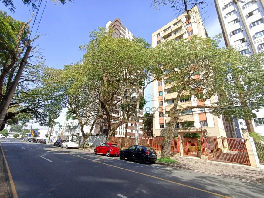 Foto 1 de Apartamento com 2 Quartos para alugar, 54m² em Cristo Rei, Curitiba
