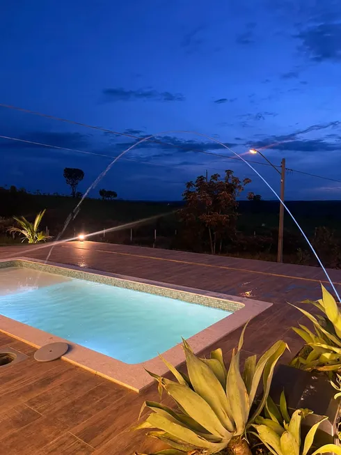 Foto 1 de Casa de Condomínio com 4 Quartos à venda, 500m² em Zona Rural, Alexânia