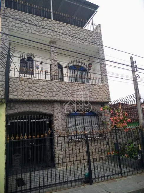Foto 1 de Casa com 3 Quartos à venda, 280m² em Porto Novo, São Gonçalo