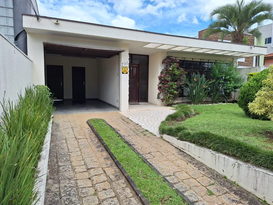 Foto 1 de Casa com 6 Quartos à venda, 250m² em Mercês, Curitiba