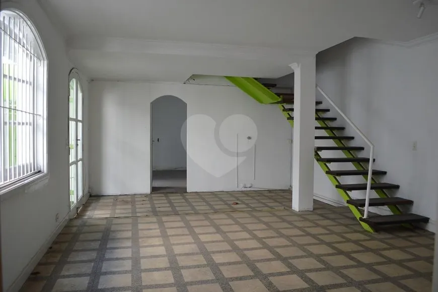 Foto 1 de Sobrado com 1 Quarto para venda ou aluguel, 210m² em Sumaré, São Paulo