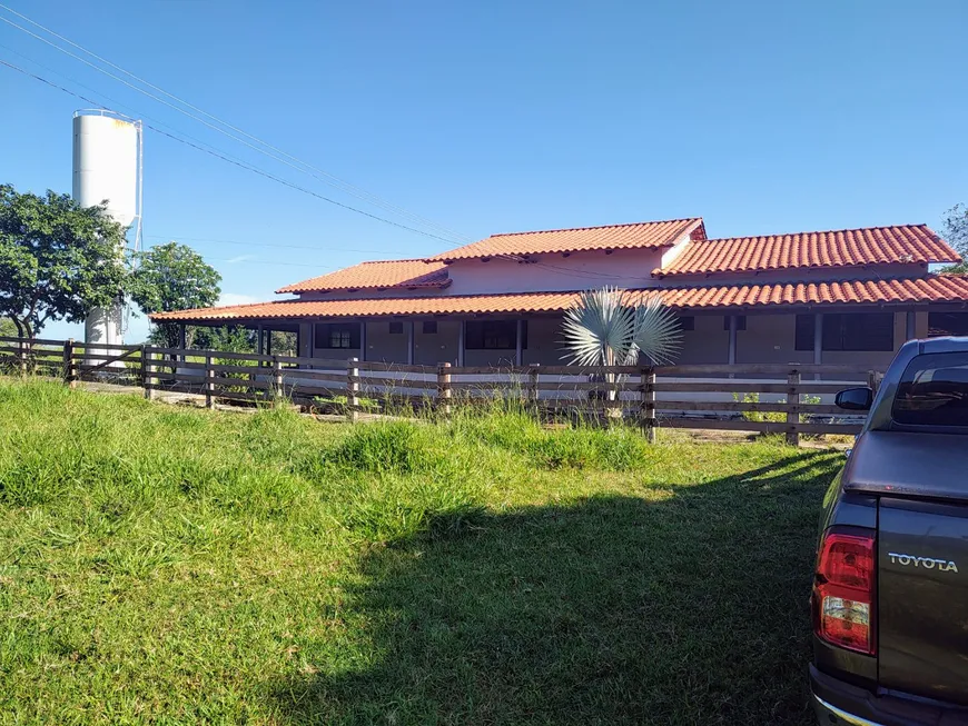Foto 1 de Fazenda/Sítio com 4 Quartos à venda, 55m² em Zona Rural, Pontalina