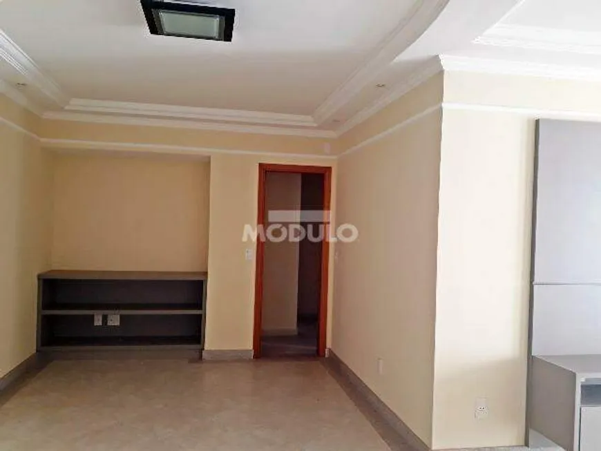 Foto 1 de Apartamento com 3 Quartos à venda, 130m² em Centro, Uberlândia
