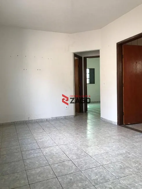 Foto 1 de Apartamento com 2 Quartos para alugar, 70m² em Jardim Uberaba, Uberaba