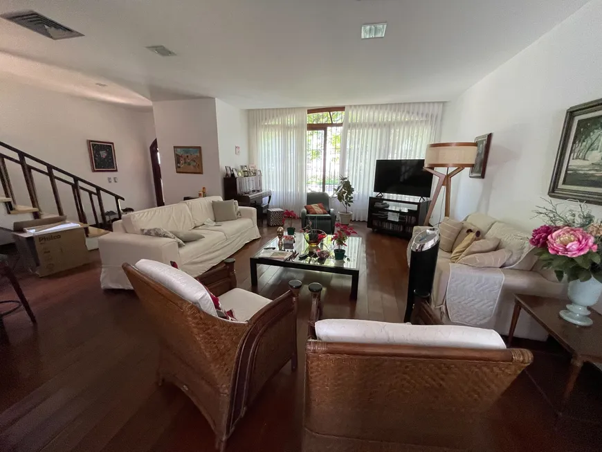 Foto 1 de Casa de Condomínio com 4 Quartos à venda, 415m² em Barra da Tijuca, Rio de Janeiro