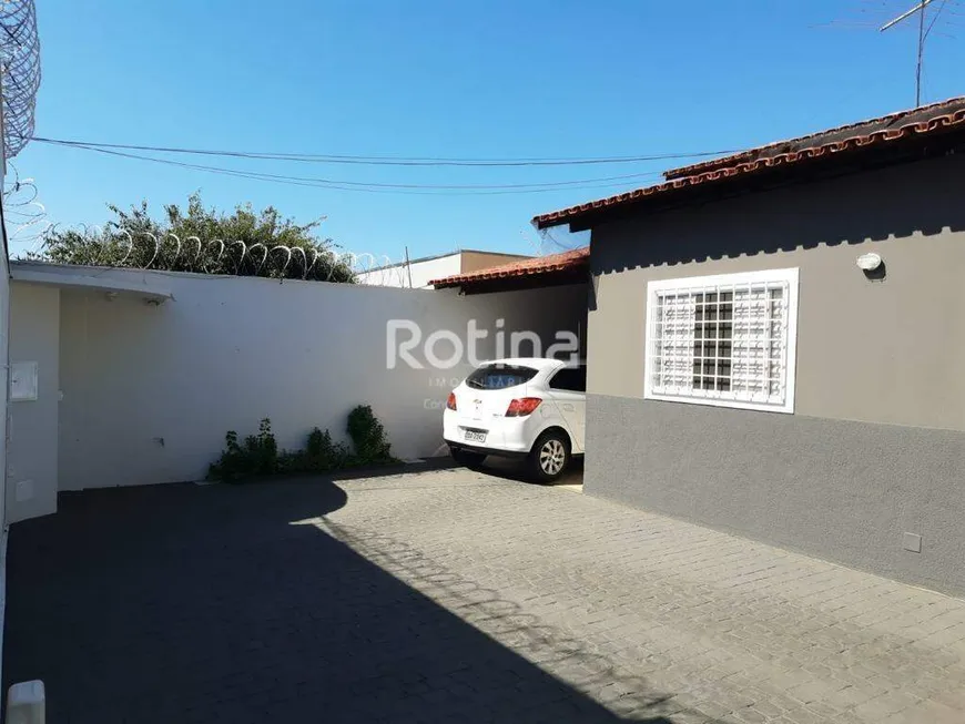 Foto 1 de Casa com 4 Quartos à venda, 215m² em Vigilato Pereira, Uberlândia