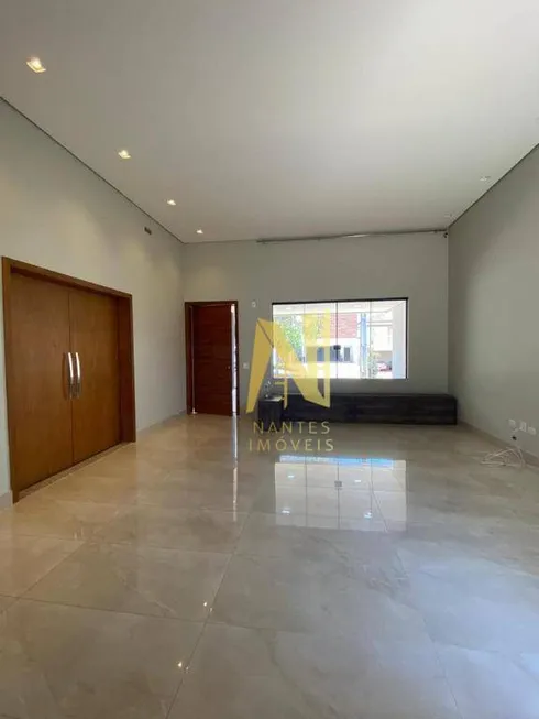 Foto 1 de Casa de Condomínio com 4 Quartos à venda, 224m² em Royal Forest, Londrina
