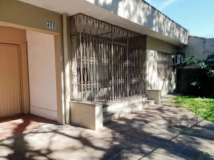 Foto 1 de Casa com 4 Quartos à venda, 285m² em Jardim Botânico, Porto Alegre