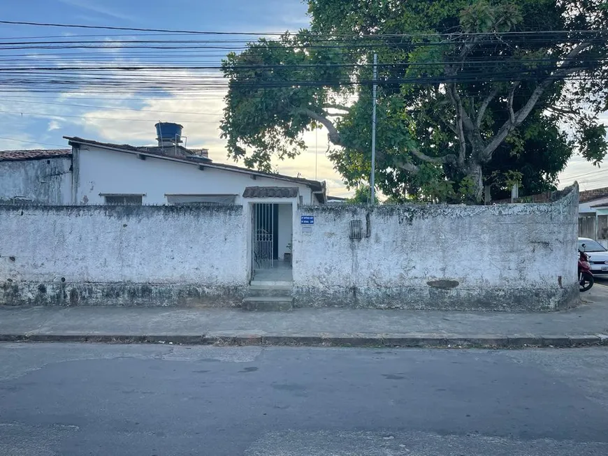 Foto 1 de Casa com 2 Quartos à venda, 273m² em Benedito Bentes, Maceió