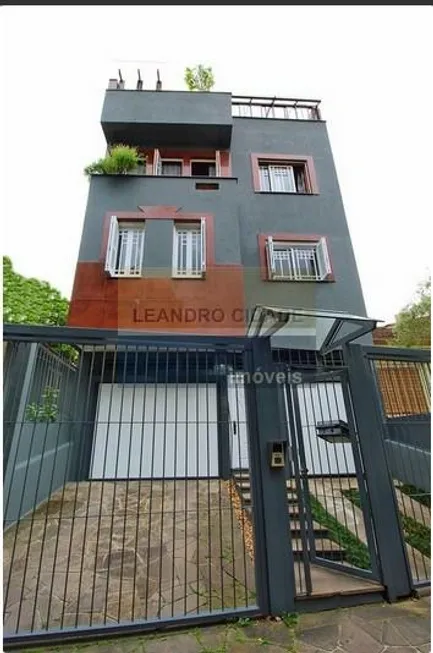 Foto 1 de Cobertura com 4 Quartos à venda, 195m² em Chácara das Pedras, Porto Alegre