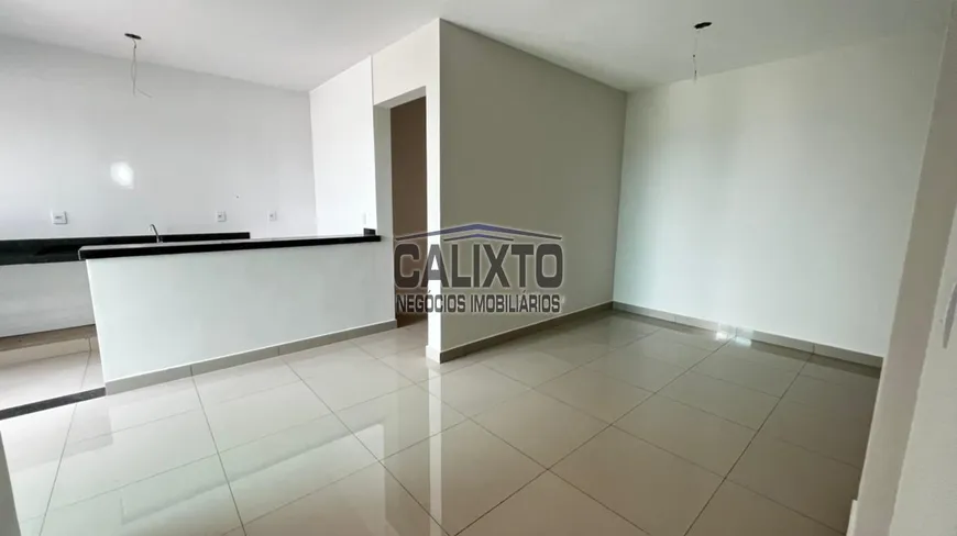 Foto 1 de Apartamento com 3 Quartos à venda, 80m² em Tubalina, Uberlândia