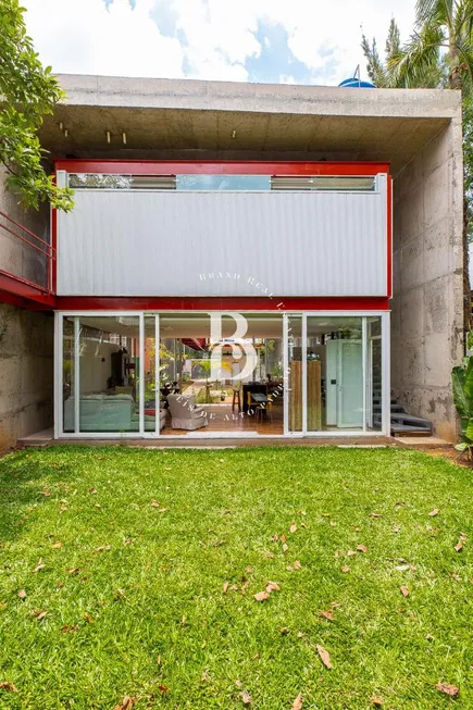 Foto 1 de Casa com 4 Quartos para venda ou aluguel, 400m² em Campo Belo, São Paulo