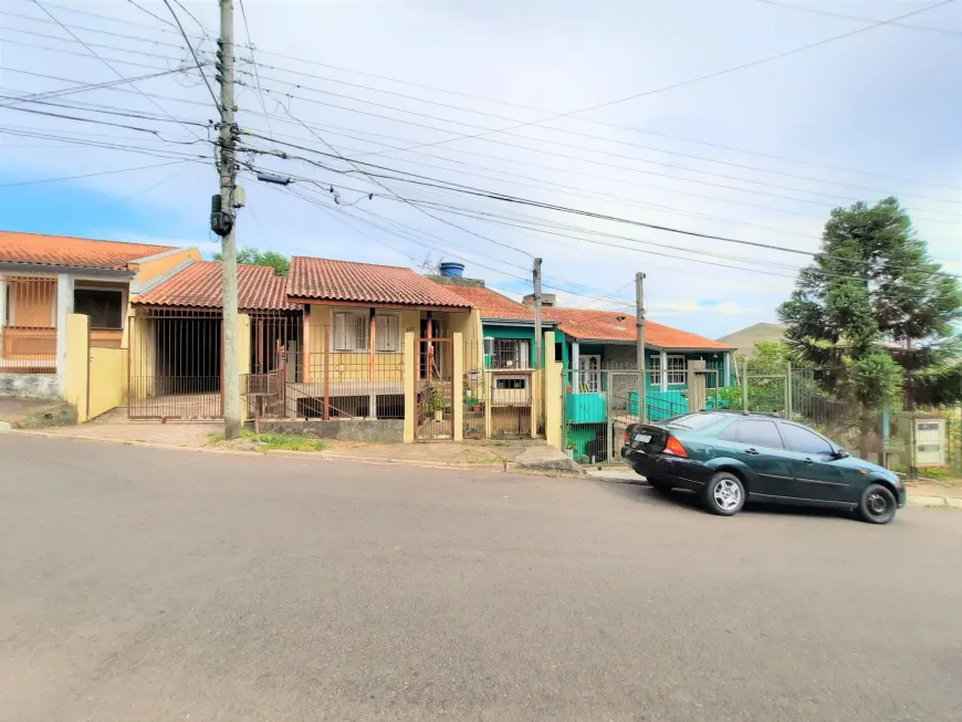 Foto 1 de Casa com 2 Quartos à venda, 120m² em Vila Nova, Porto Alegre