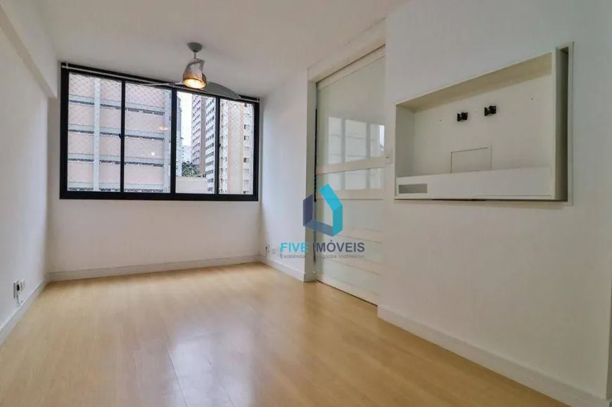 Foto 1 de Apartamento com 1 Quarto à venda, 41m² em Vila Madalena, São Paulo