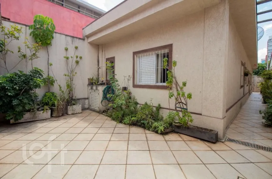 Foto 1 de Casa com 3 Quartos à venda, 112m² em Vila Olímpia, São Paulo