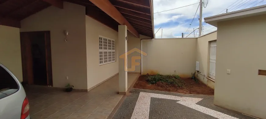 Foto 1 de Casa com 3 Quartos à venda, 200m² em Jardim Universitário, Araras