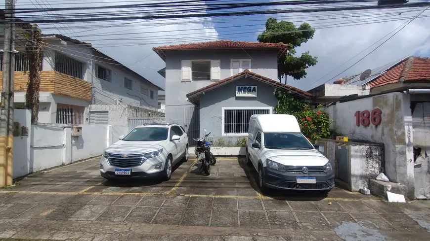 Foto 1 de Sobrado com 4 Quartos à venda, 403m² em Derby, Recife