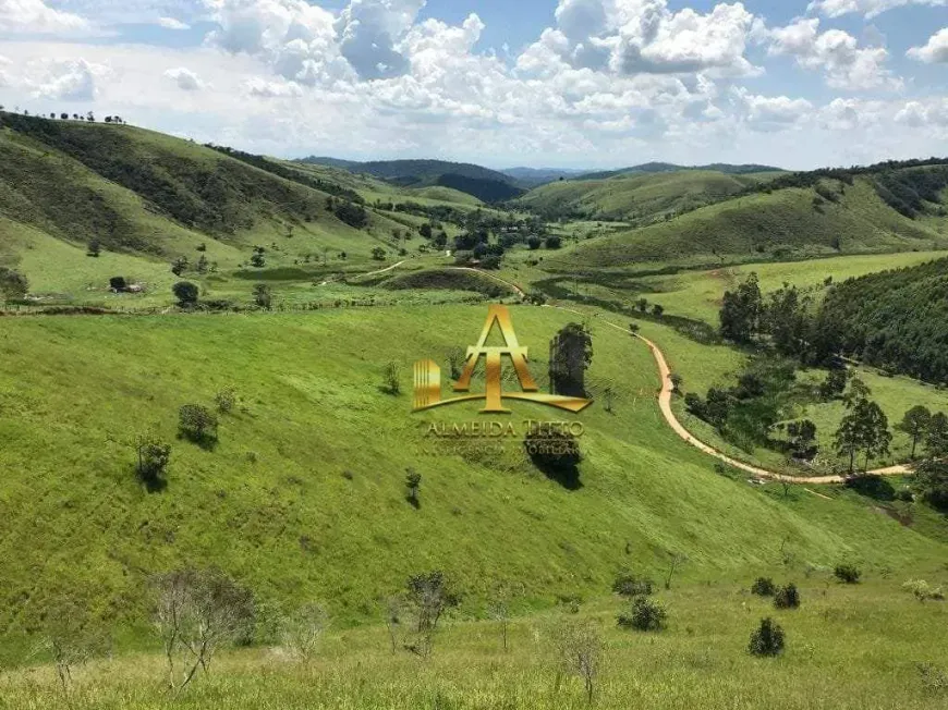 Foto 1 de Fazenda/Sítio com 1 Quarto à venda, 200m² em Zona Rural, São José dos Campos