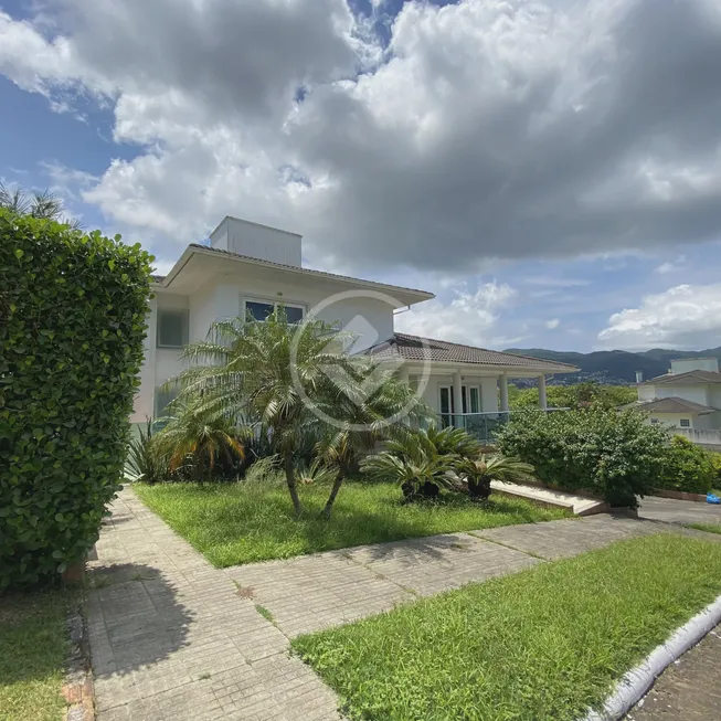 Foto 1 de Casa com 4 Quartos à venda, 498m² em Cacupé, Florianópolis