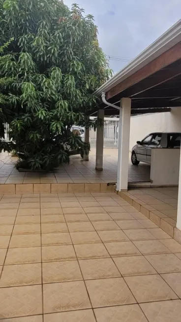 Foto 1 de Casa com 2 Quartos para alugar, 130m² em Jardim Nova Europa, Campinas