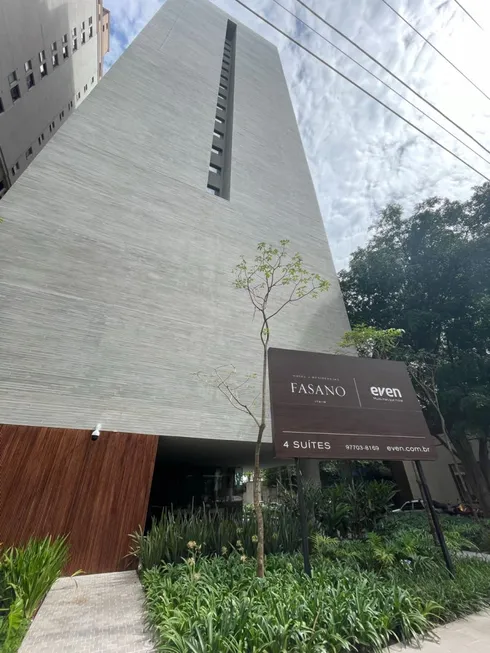 Foto 1 de Apartamento com 3 Quartos à venda, 288m² em Itaim Bibi, São Paulo