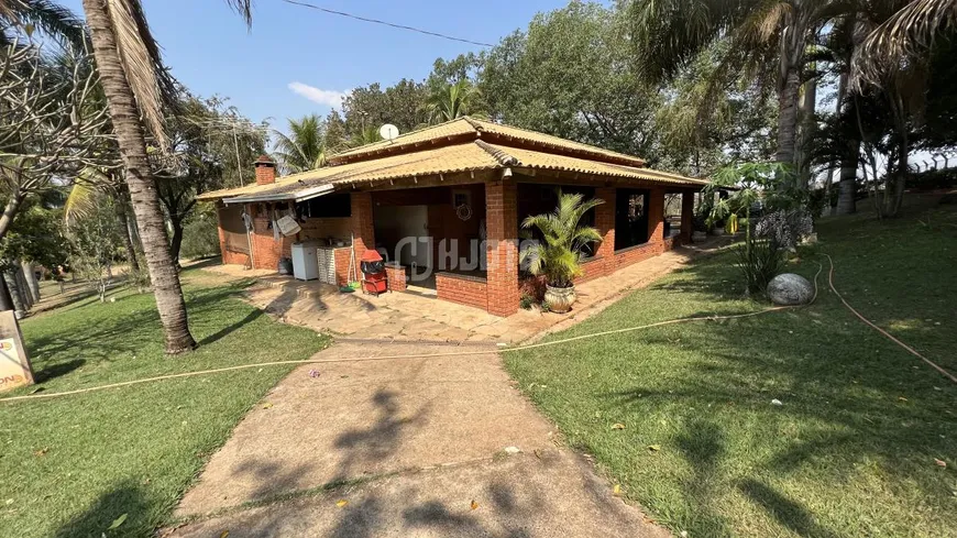 Foto 1 de Fazenda/Sítio com 3 Quartos à venda, 300m² em Centro, Jaci