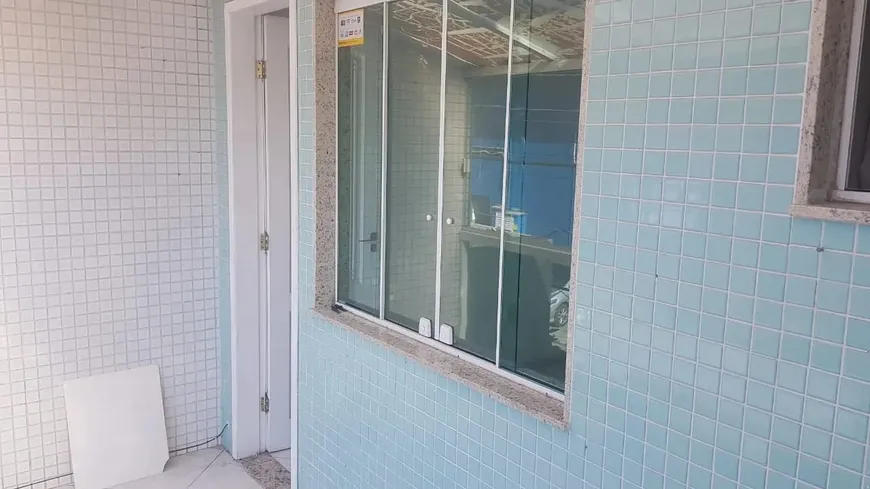 Foto 1 de Sala Comercial para alugar, 30m² em Granja dos Cavaleiros, Macaé