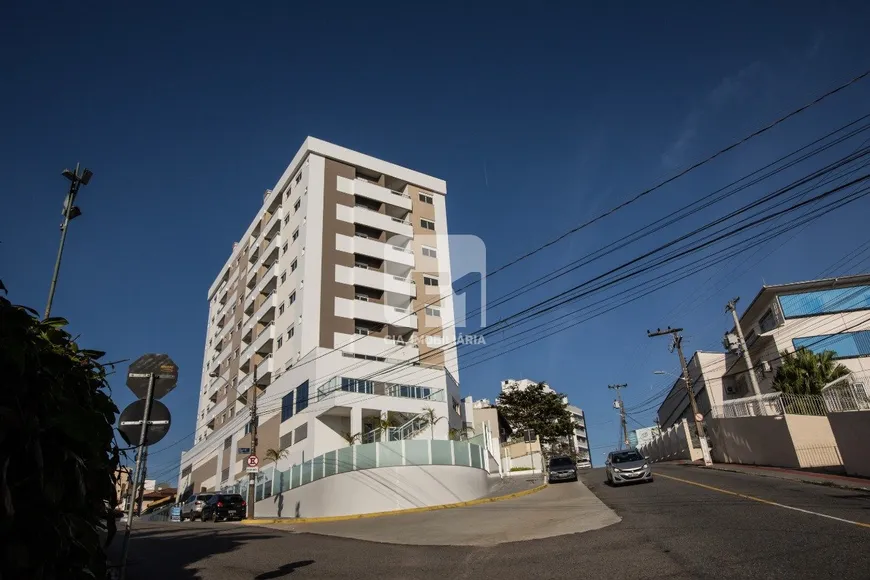 Foto 1 de Apartamento com 3 Quartos à venda, 132m² em Capoeiras, Florianópolis