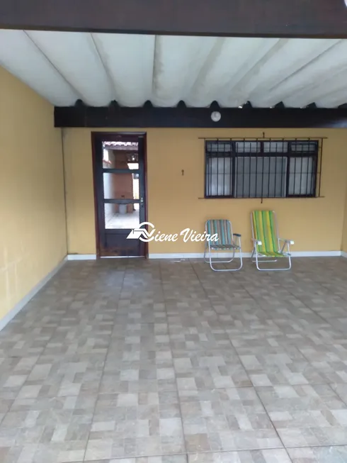 Foto 1 de Casa com 2 Quartos à venda, 150m² em Mirim, Praia Grande