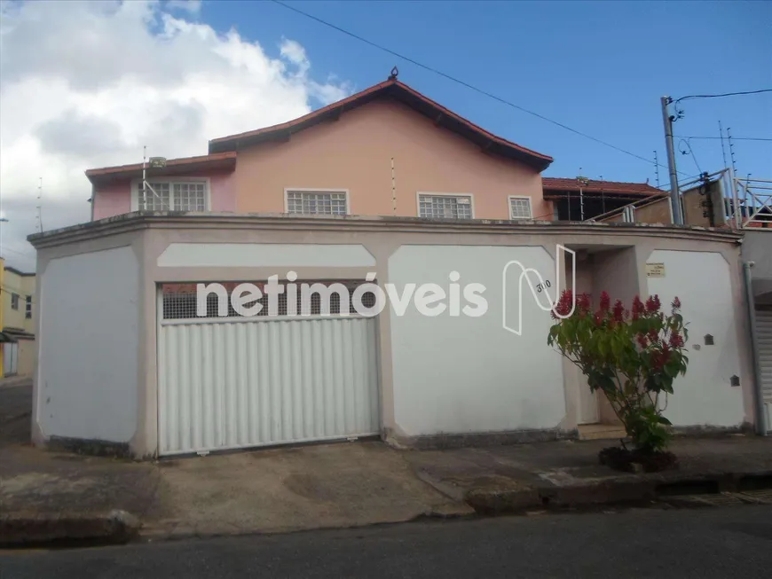 Foto 1 de Casa com 3 Quartos à venda, 350m² em Conjunto Ademar Maldonado Barreiro, Belo Horizonte