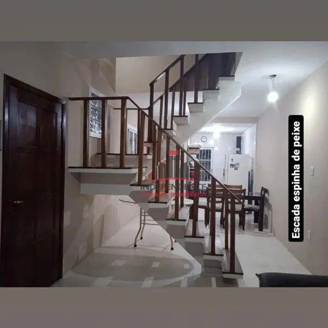 Foto 1 de Sobrado com 3 Quartos à venda, 150m² em Residencial Armando Moreira Righi, São José dos Campos