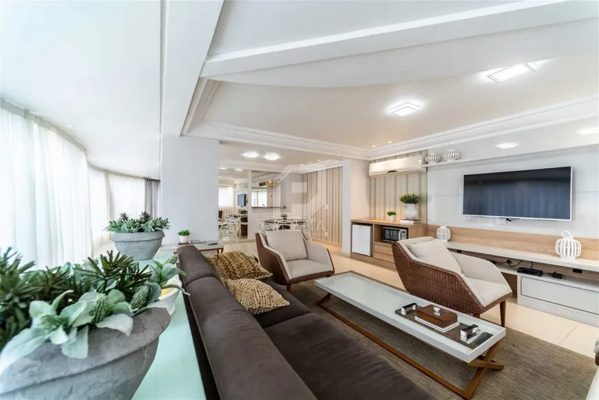 Foto 1 de Apartamento com 4 Quartos à venda, 282m² em Jardim Blumenau, Blumenau