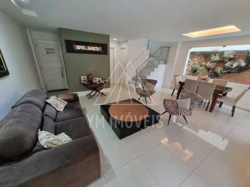 Foto 1 de Casa de Condomínio com 4 Quartos à venda, 226m² em Recreio Dos Bandeirantes, Rio de Janeiro