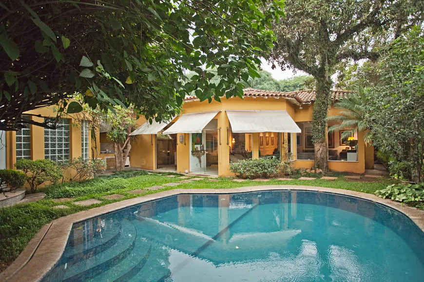 Foto 1 de Casa com 3 Quartos para venda ou aluguel, 645m² em Jardim América, São Paulo