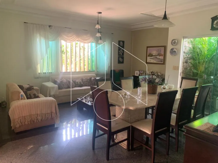 Foto 1 de Casa com 3 Quartos à venda, 250m² em Jardim Ohara, Marília