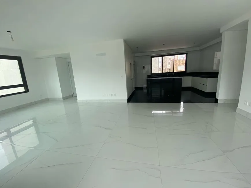 Foto 1 de Apartamento com 4 Quartos à venda, 157m² em São Pedro, Belo Horizonte