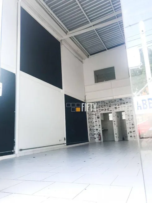 Foto 1 de Ponto Comercial à venda, 130m² em Moema, São Paulo