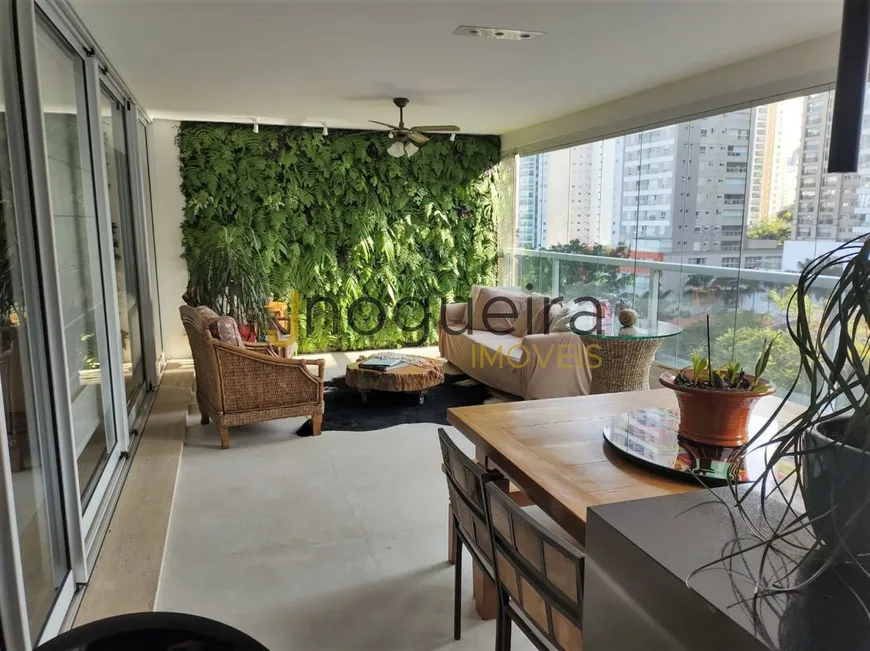 Foto 1 de Apartamento com 3 Quartos à venda, 222m² em Campo Belo, São Paulo