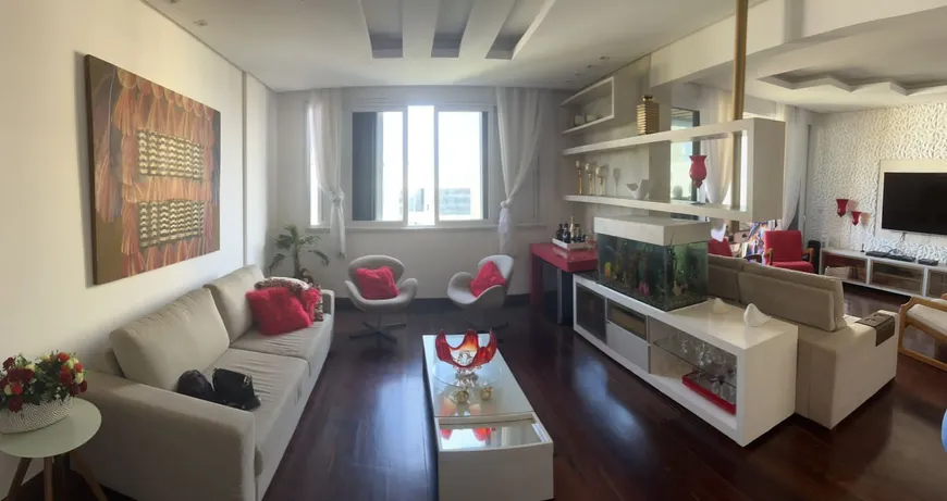 Foto 1 de Apartamento com 4 Quartos à venda, 237m² em Barra, Salvador