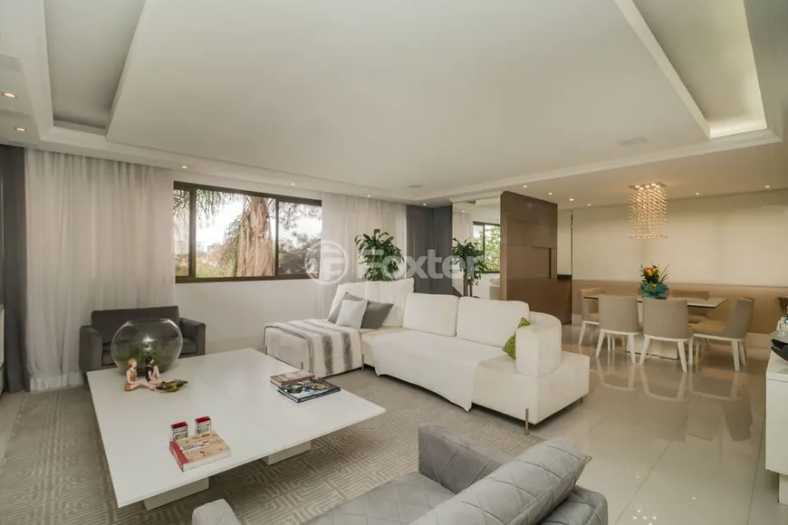 Foto 1 de Apartamento com 3 Quartos à venda, 149m² em Jardim Lindóia, Porto Alegre