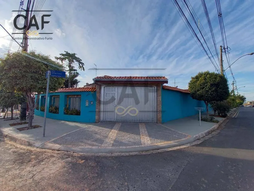 Foto 1 de Casa com 5 Quartos à venda, 197m² em Jardim Alice, Jaguariúna