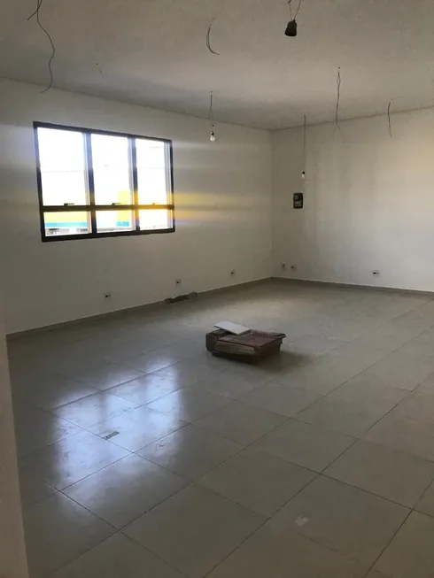 Foto 1 de Sala Comercial para alugar, 60m² em Jardim Zaira, Mauá