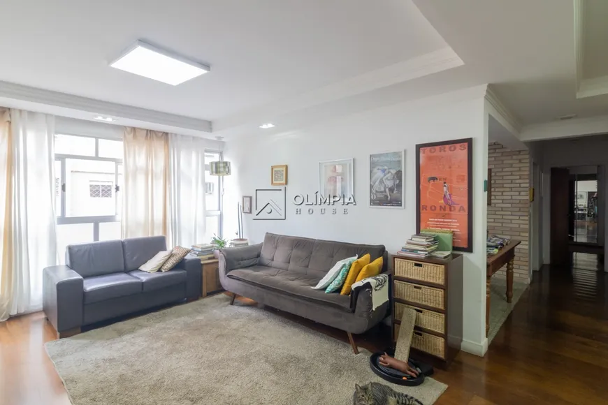 Foto 1 de Apartamento com 3 Quartos para alugar, 138m² em Bela Vista, São Paulo