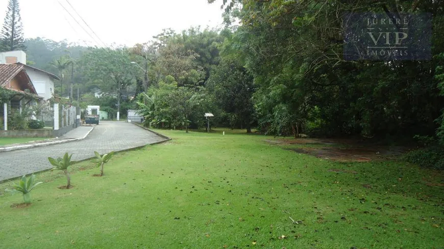 Foto 1 de Lote/Terreno à venda, 718m² em Sambaqui, Florianópolis