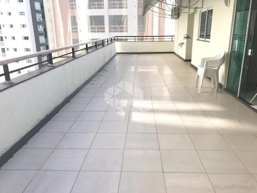 Foto 1 de Cobertura com 4 Quartos à venda, 150m² em Centro, Balneário Camboriú